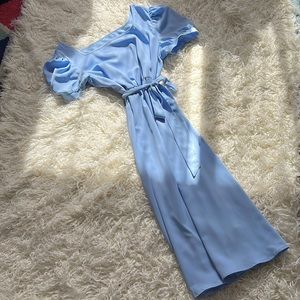 Sky blue dress with tie waist and square neck line XL